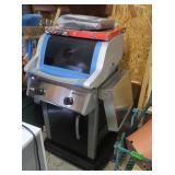 Weber Spirit Gas Grill w/Cooking Crates(NIP),NIP