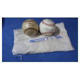 2 Baseballs w/autographs