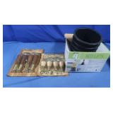 4pc Bed Lifts - Appear New & 2 Packs "Peg Legs" -
