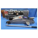 4,000Lb Hydraulic Floor Jack w/Jack Handle