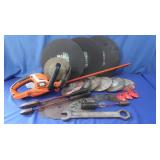 B&D 20" Hedge Trimmers(no battery),Cutting Discs,