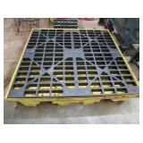 Spill Pallet 49"x49"x10"