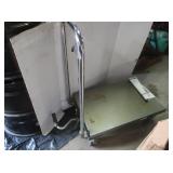 Pittsburgh Hydraulic Lift Table w/manual
