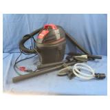 Shop vac 2.5 gal Portable Vac w/Accessories