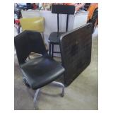 3 Chairs&Vintage 29' Card Table