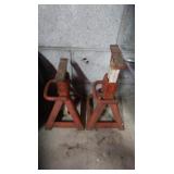 2 Floor Jacks