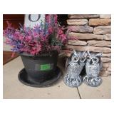 Flower Pot 11"Rdx10"H incl. 2-9" Plastic Owls