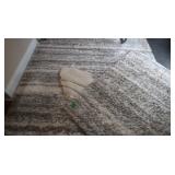 Beautiful Gray/White Rug-5