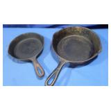 2 Cast Iron Skillets(1 #3)