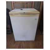 Kenmore Refrigerator(works)-24Wx20Lx35"H
