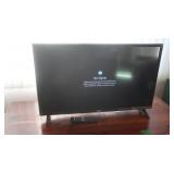 LG 32" TV,w/Remote,Turns On,Model #32LM577BZUA