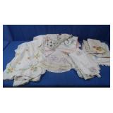 Vintage Embroidered&Crochet Linens