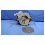 B&D LHP Circular Saw (Works)