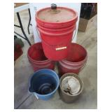 3 5 Gal Buckets&2 Smaller