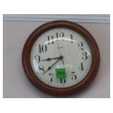 Linden Battery Wall Clock