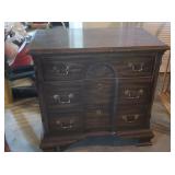 3 Drawer Wooden Dresser 32x18x31"
