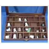 Thimbles&Thimble Display Case