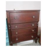 Vintage Chest of Drawers 40x22x48"