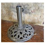 15" iron umbrella base with umbrella
