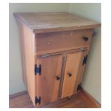 2 door cabinet 18" square x 30½t - project