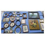 Box of art & frames