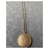 Pretty locket - tested 10k but not signed