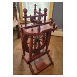 Red flax/spinning wheel - 33"t - It appears 1