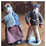 Pair of wool dolls - old couple