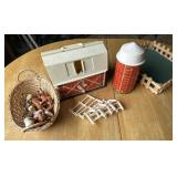 Fisher Price barn & silo w/ fencing & critters