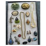 Mixed fashion jewelry