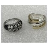 Sterling silver, black agate? Rings