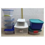 9 Tubs/drawers w/lids assorted sizes
