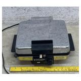 Black & Decker Grill/ Waffel Maker/works
