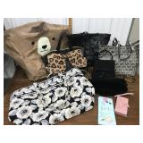 Vera Bradley, Michael Kors, Betsy Johnson etc