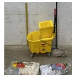 Rubbermaid Mop Bucket w/ Mop & Accessories