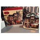 Saint Nicholas Square, Santaï¿½s toy chest.