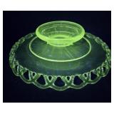 Pretty centerpiece bowl  - Glows green under