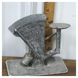 Oakes Mfg. Egg scale