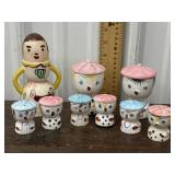 Egg cups and salt and pepper shakers *egghead has