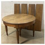 5 Legged Round Oak Table w/ leaves - needs work