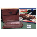 New Pyrex 2 quart baking dish with lif and