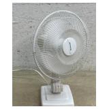 Duracraft Oscillating Fan - works