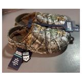 Brand new/tags size 7 rugged shark, the water,