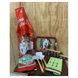 Kitchen Christmas. Apron, tray, 2 dish towels, 3