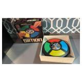 Vintage Milton Bradley Simon a computer