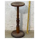 Fern Stand - Walnut