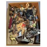 Box of vintage little "Junque"