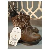 Brand new/tags size 4 no marking outsole baby