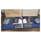 Service for 12 universal bakelite flatware -