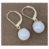 14k gold & pearl? Earrings
